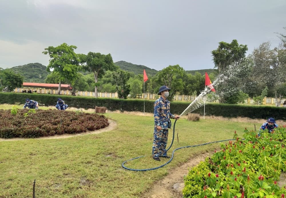 Chi đội Kiểm ngư số 4: Thực hiện ngày “Chủ nhật xanh”