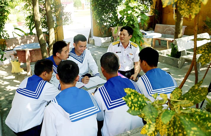 “Đơn vị không khói thuốc lá” nhờ chỉ huy đơn vị sâu sát, gương mẫu