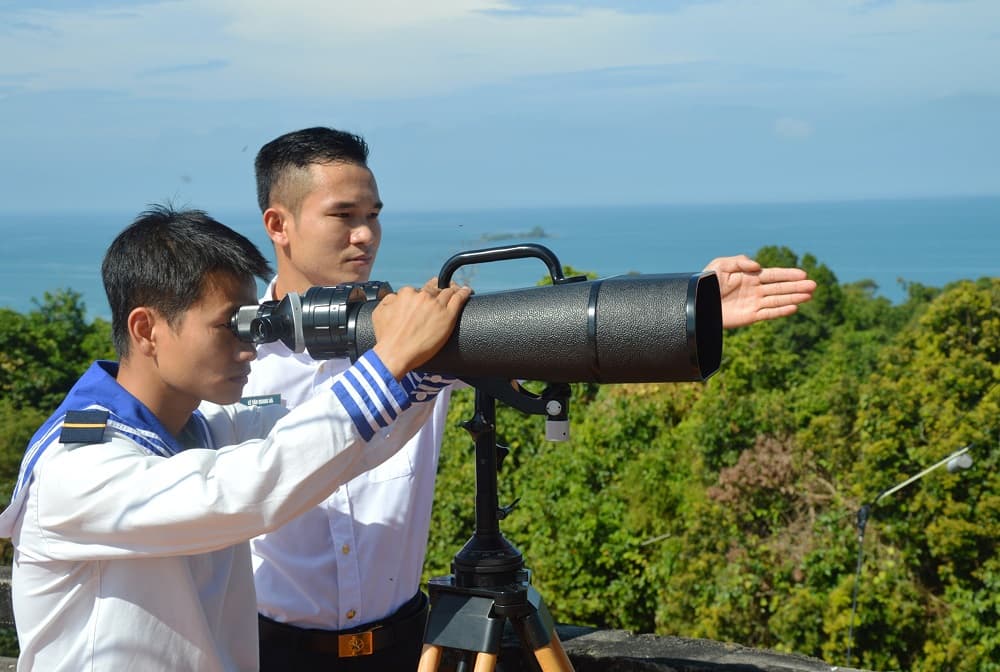 “Mắt thần” trên Đảo Ngọc
