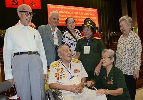 Sáng rõ bài học lịch sử, bồi đắp chủ nghĩa anh hùng cách mạng