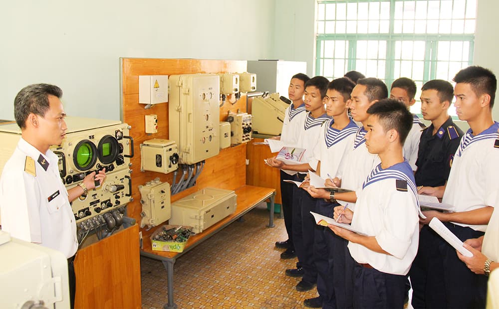 Chuẩn hóa chương trình đào tạo ở Trường Cao đẳng kỹ thuật Hải quân