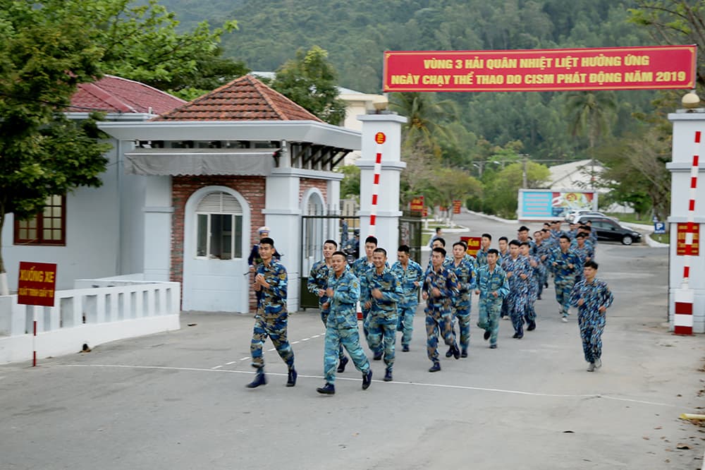 Hưởng ứng Ngày chạy thể thao CISM