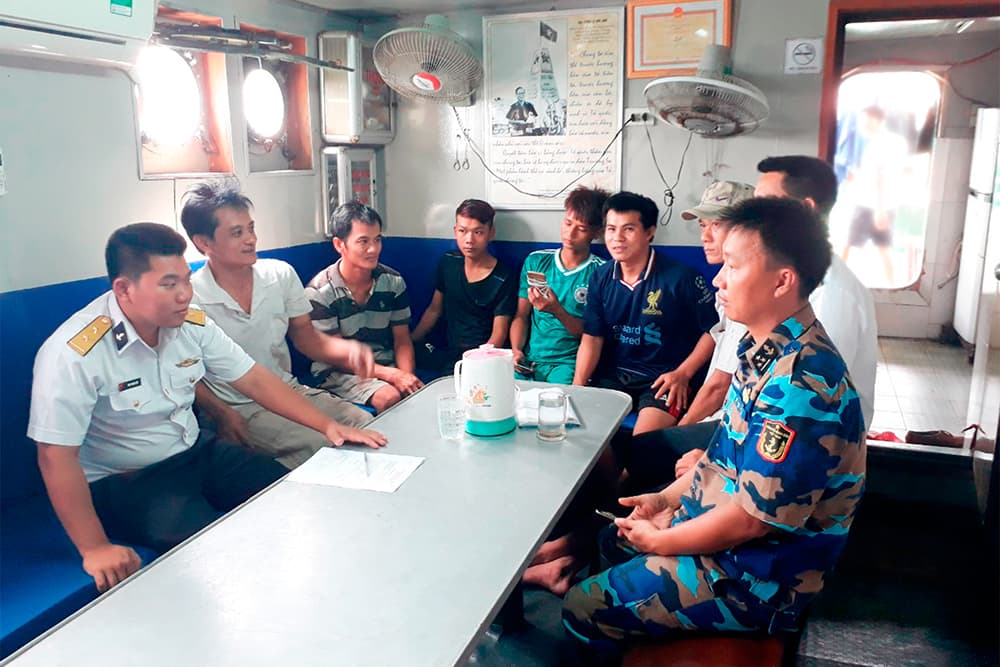 Tàu 791, Hải đội 413, Lữ đoàn 955, Vùng 4 Hải quân: Cứu ngư dân Bình Định bị nạn trên biển