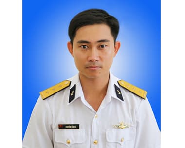 Nghiệp vụ trưởng lữ đoàn 4 lần hoàn thành nhiệm vụ bắn tên lửa