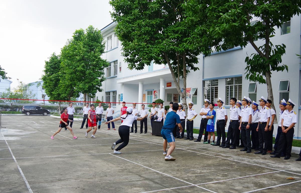Lữ đoàn 161: Khai mạc giải thể dục, thể thao chào mừng Ngày thành lập Quân đội Nhân dân Việt Nam