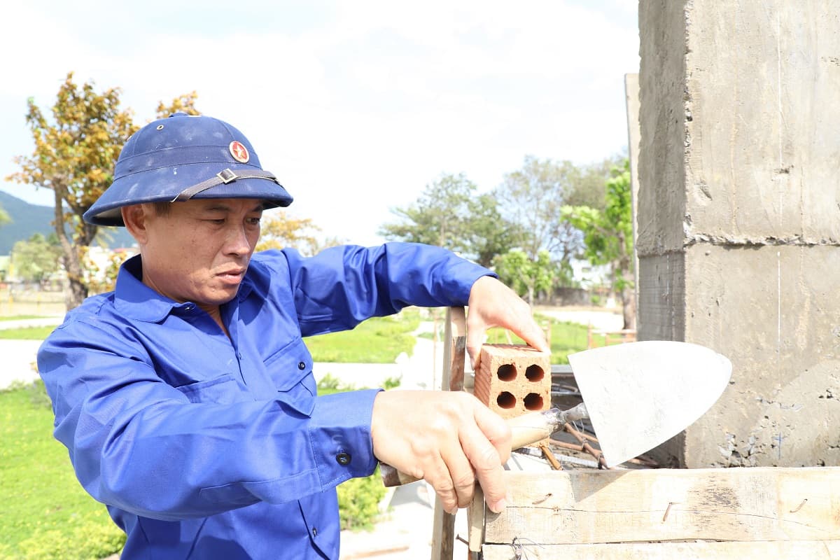 Người lính công binh hơn 20 năm gắn bó với công trình