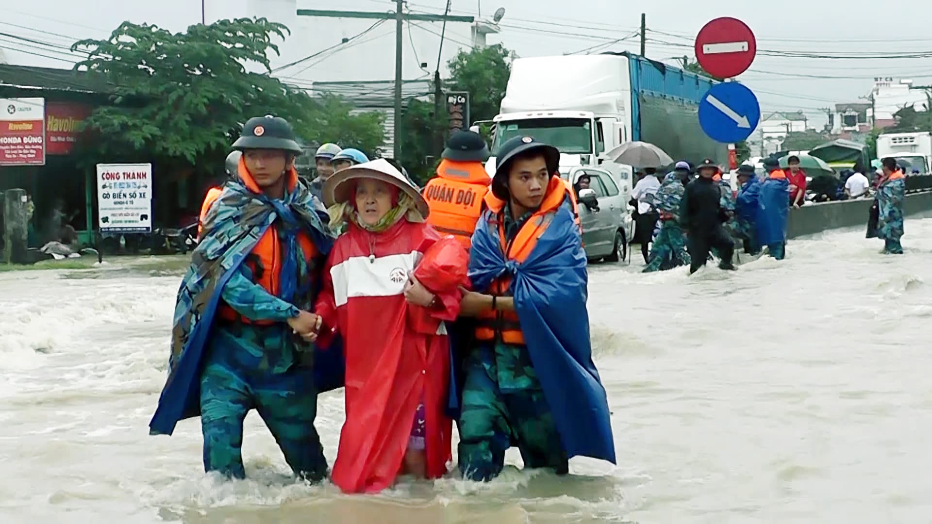 Vùng 4 Hải quân với phong trào “Chung tay vì người nghèo-không để ai bị bỏ lại phía sau”
