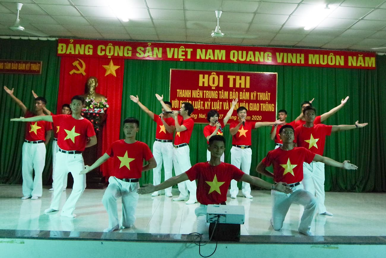 Trung tâm Bảo đảm kỹ thuật Vùng 2: Hội thi thanh niên với pháp luật, kỷ luật và văn hóa giao thông