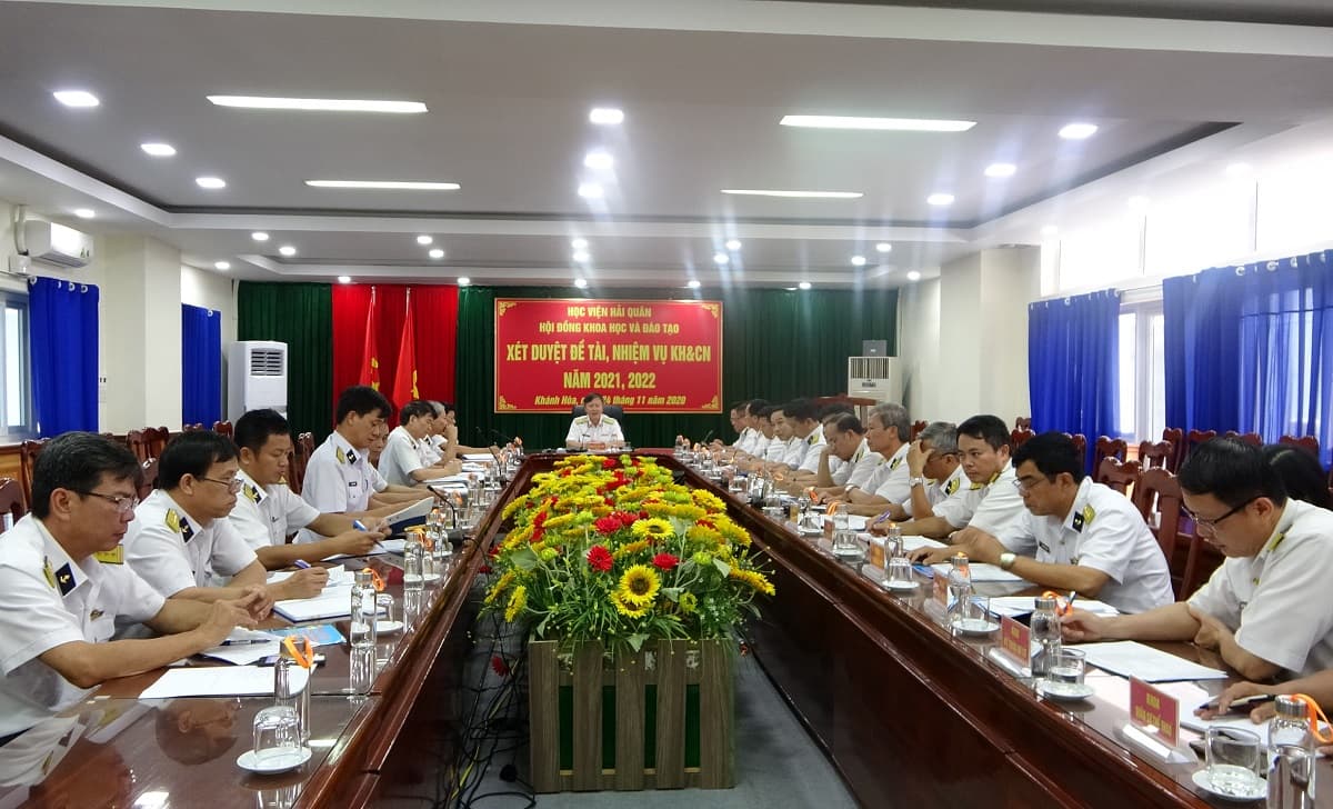 Học viện Hải quân xét duyệt đề tài, nhiệm vụ khoa học và công nghệ