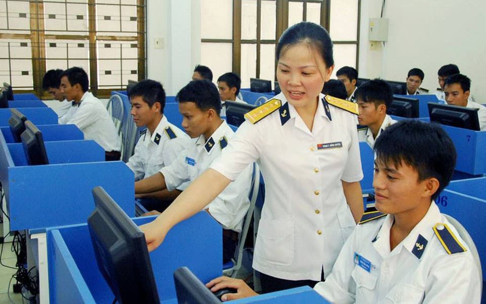 Đăng ký sơ tuyển vào trường quân đội phải làm 2 bộ hồ sơ riêng biệt