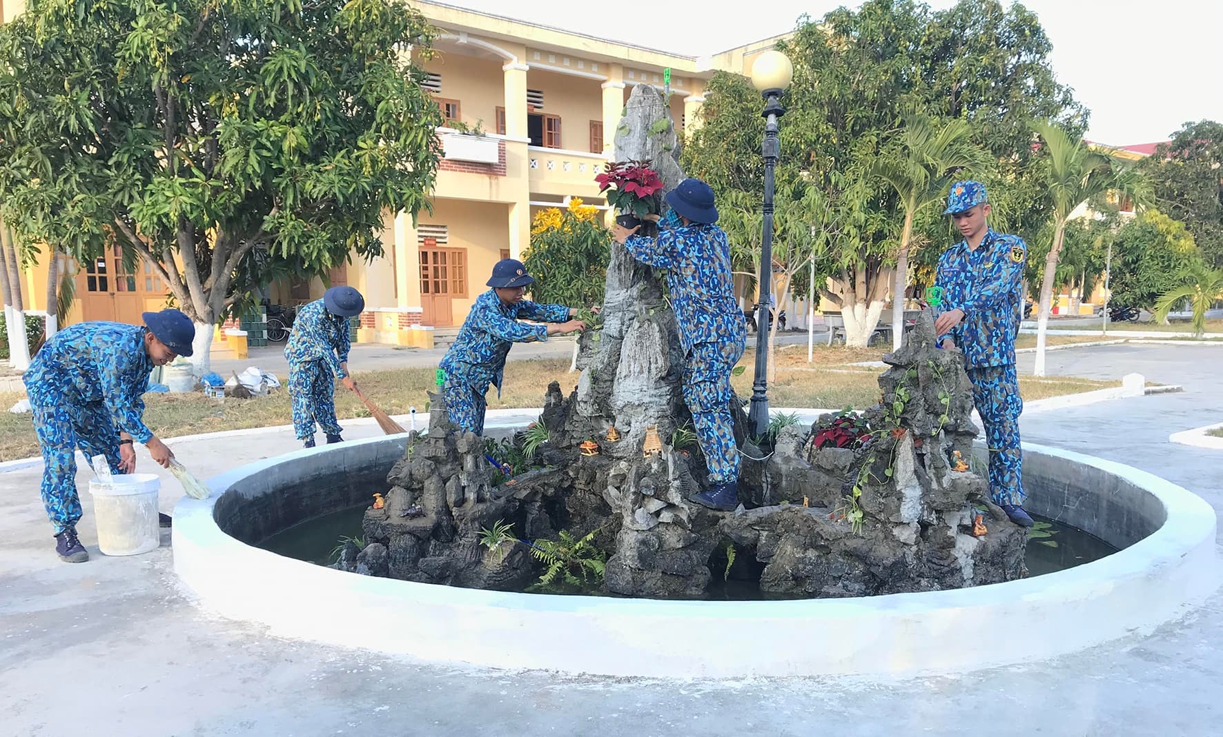 Đoàn cơ sở Kho 858: Khánh thành công trình thanh niên