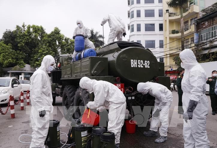 Cách ly xã hội không phải phong tỏa đất nước