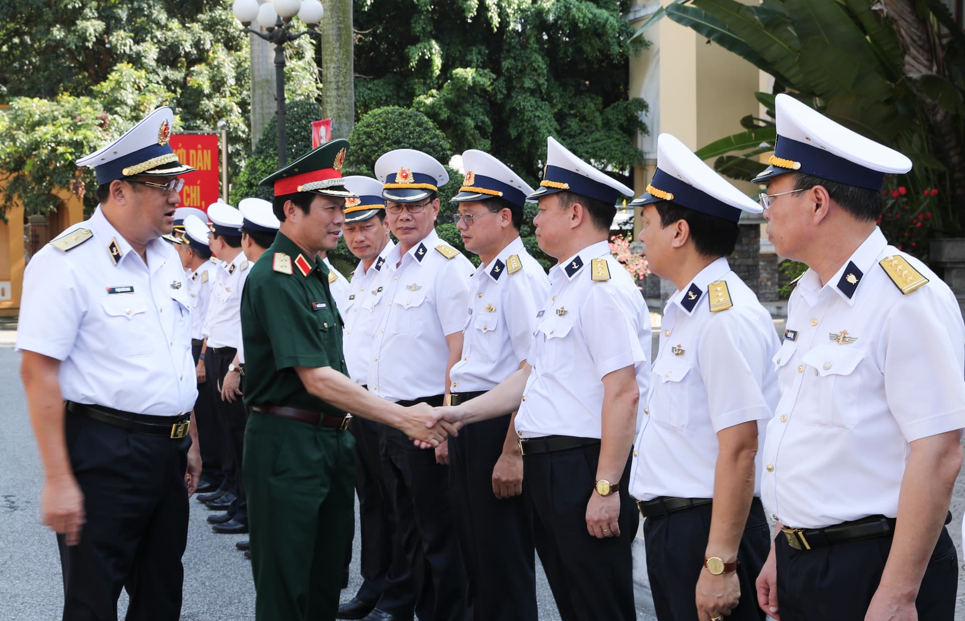 Đoàn công tác Bộ Quốc phòng kiểm tra Bộ Tư lệnh Hải quân