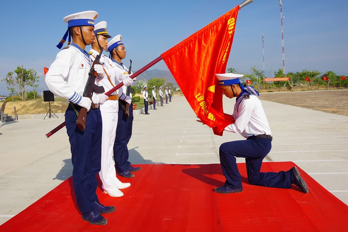 Lữ đoàn 957: Tổ chức Lễ tuyên thệ chiến sĩ mới