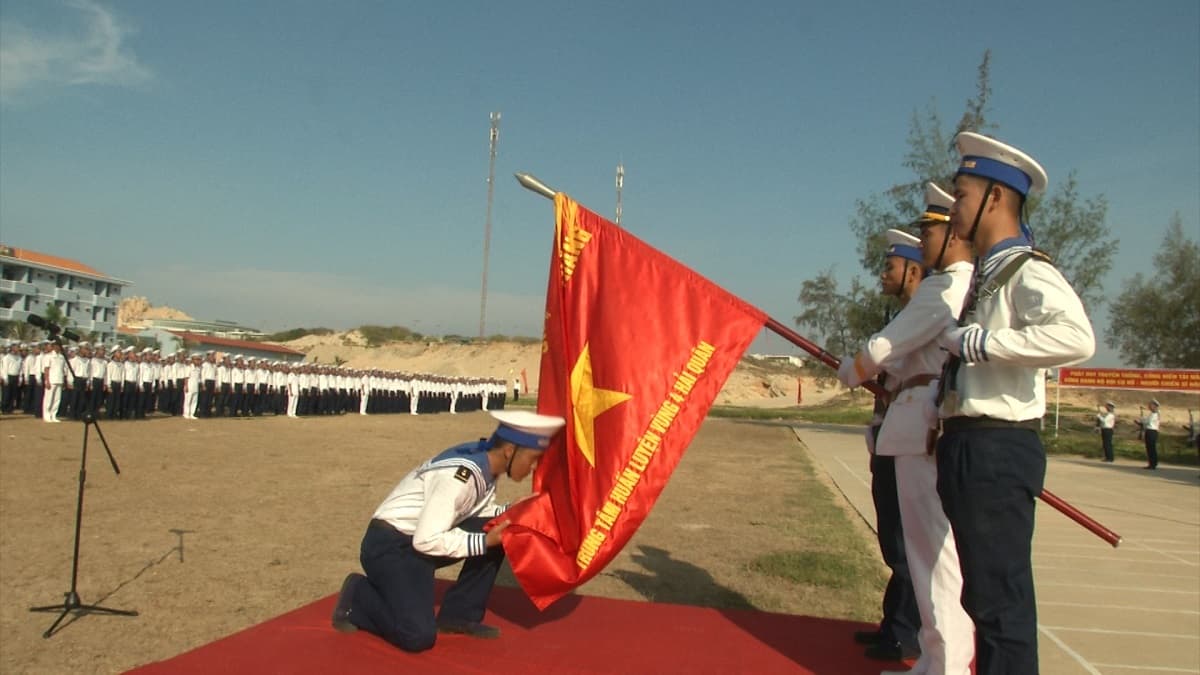Trung tâm huấn luyện Vùng 4: Tuyên thệ chiến sĩ mới