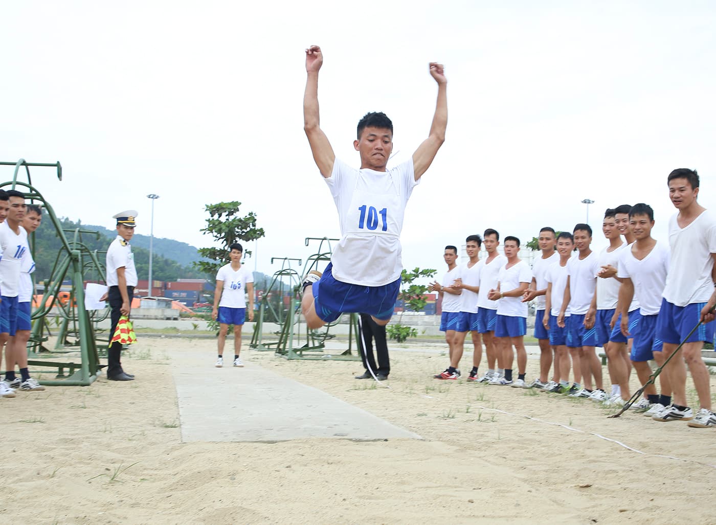 Sôi nổi hội thi thể lực, thể hình ở Lữ đoàn 172