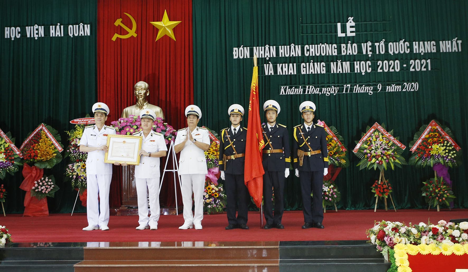 Học viện Hải quân: Đón nhận Huân chương Bảo vệ Tổ quốc hạng Nhất và khai giảng năm học 2020-2021