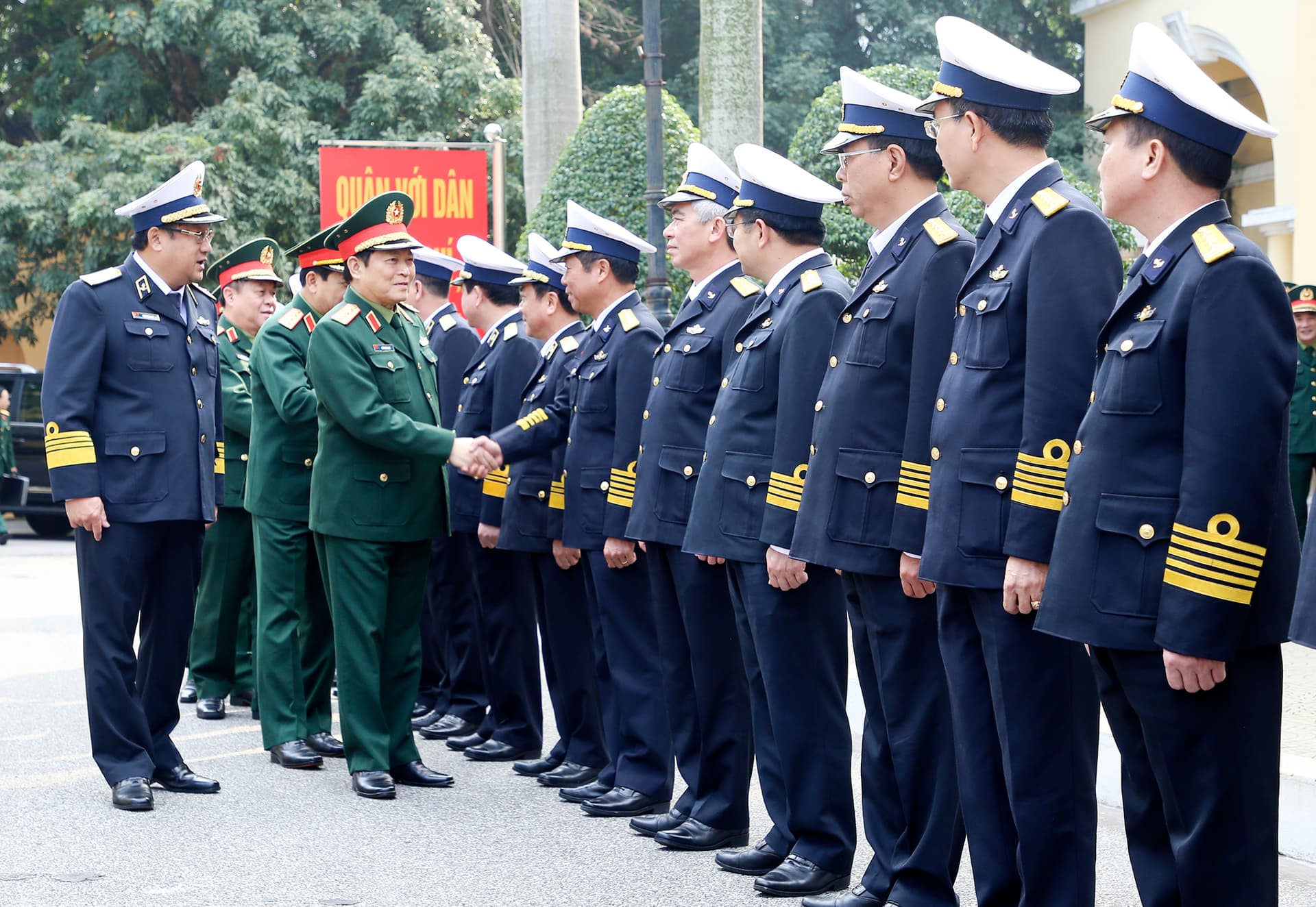 Đại tướng Ngô Xuân Lịch thăm và làm việc tại Quân chủng Hải quân