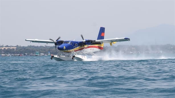 Cập nhật: 5 tàu và 2 thủy phi cơ Hải quân tích cực tìm kiếm ngư dân Bình Định bị nạn trên khu vực biển Khánh Hòa