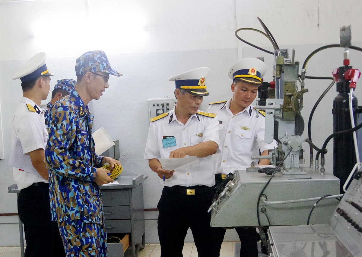 Trung tâm Bảo đảm kỹ thuật 354: Hội thi kho, trạm kỹ thuật tốt