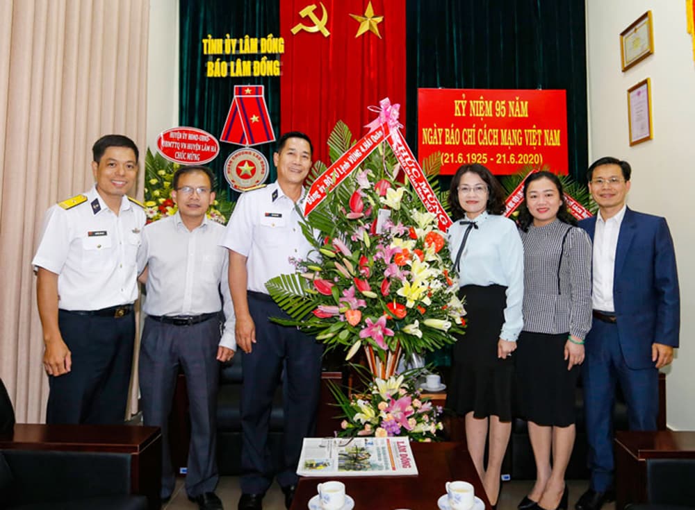 Vùng 4: Chúc mừng các cơ quan thông tấn, báo chí nhân kỷ niệm 95 năm Ngày Báo chí cách mạng Việt Nam