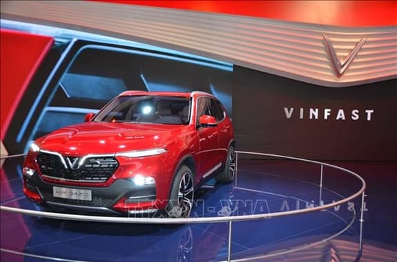 Từ ngày 28-6, giảm 50% lệ phí trước bạ ô tô sản xuất trong nước