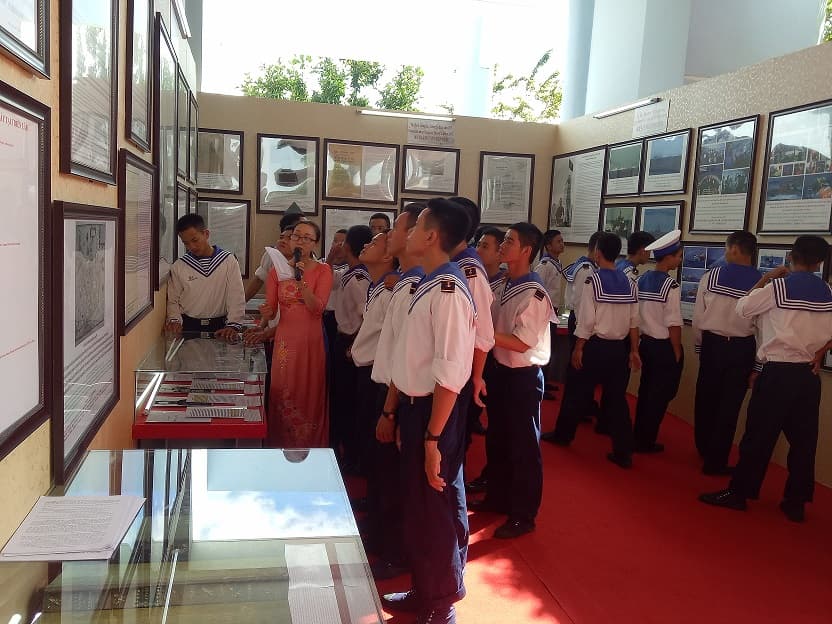 Triển lãm bản đồ tư liệu "Hoàng Sa, Trường Sa của Việt Nam - Những bằng chứng lịch sử và pháp lý" tại Vùng 3