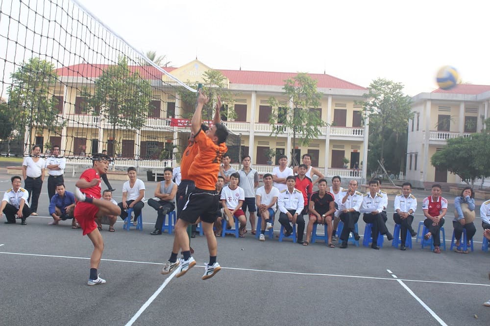 Đoàn Đo đạc biên vẽ hải đồ và nghiên cứu biển: Tổ chức giải bóng chuyền nam