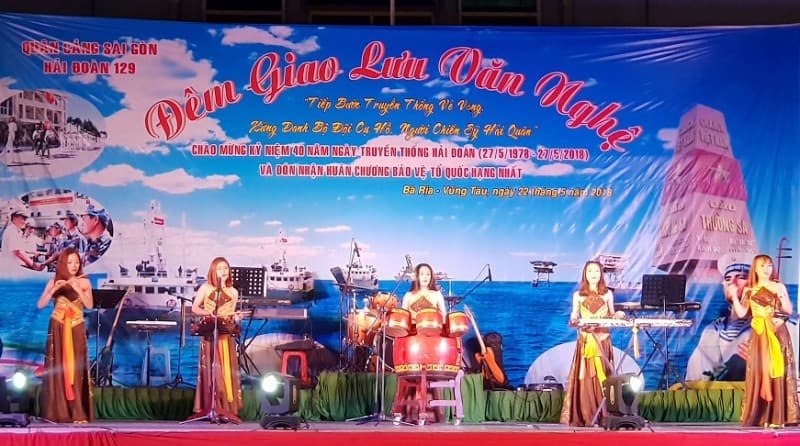 Hải đoàn 129 giao lưu văn nghệ chào mừng 40 năm ngày truyền thống đơn vị