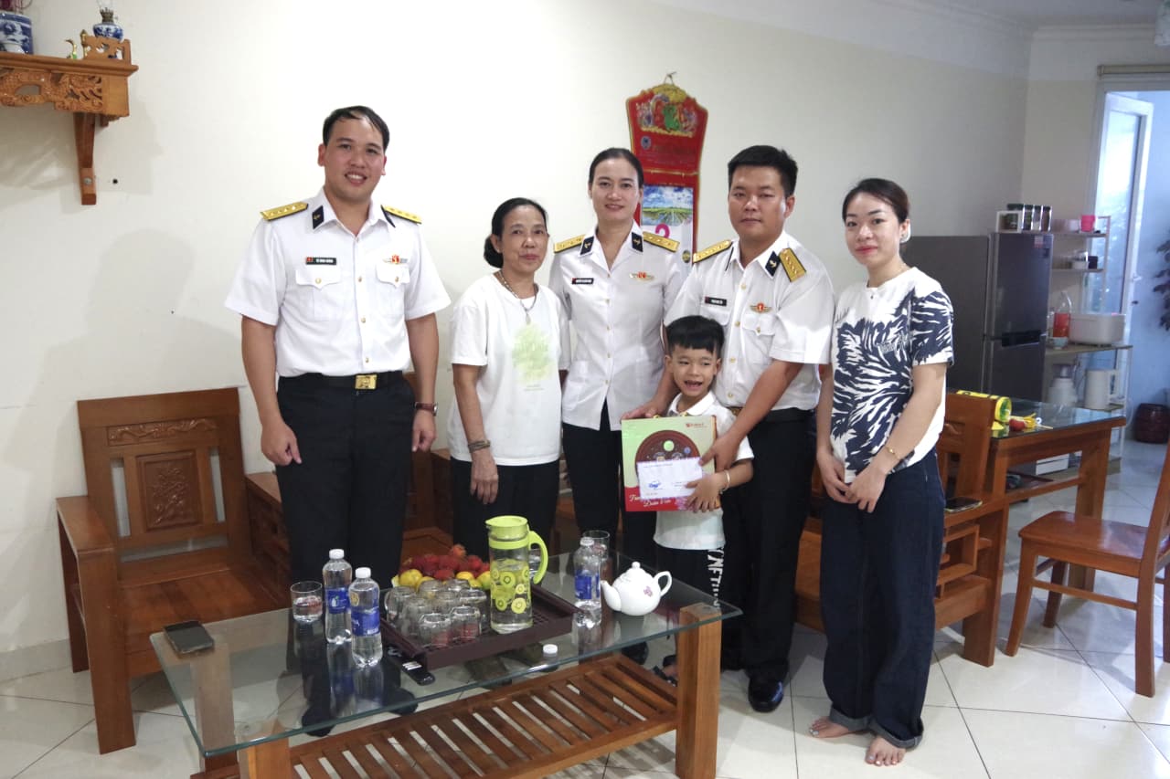 Lữ đoàn 189: Nhiều hoạt động thiết thực dịp Tết Trung thu năm 2025