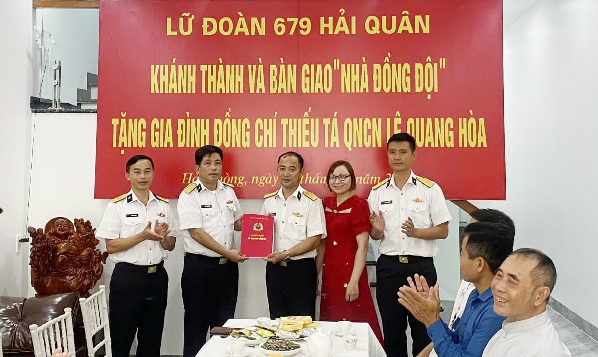 Lữ đoàn 679 khánh thành và bàn giao nhà đồng đội