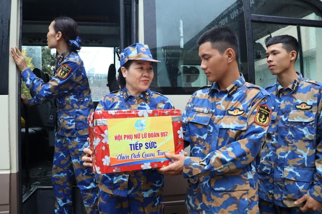 Lữ đoàn 957 tiếp sức “chiến dịch Quang Trung”