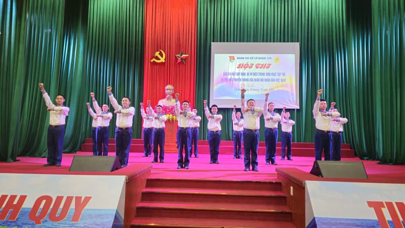 Lữ đoàn 175 tổ chức các hoạt động chào mừng ngày 22/12