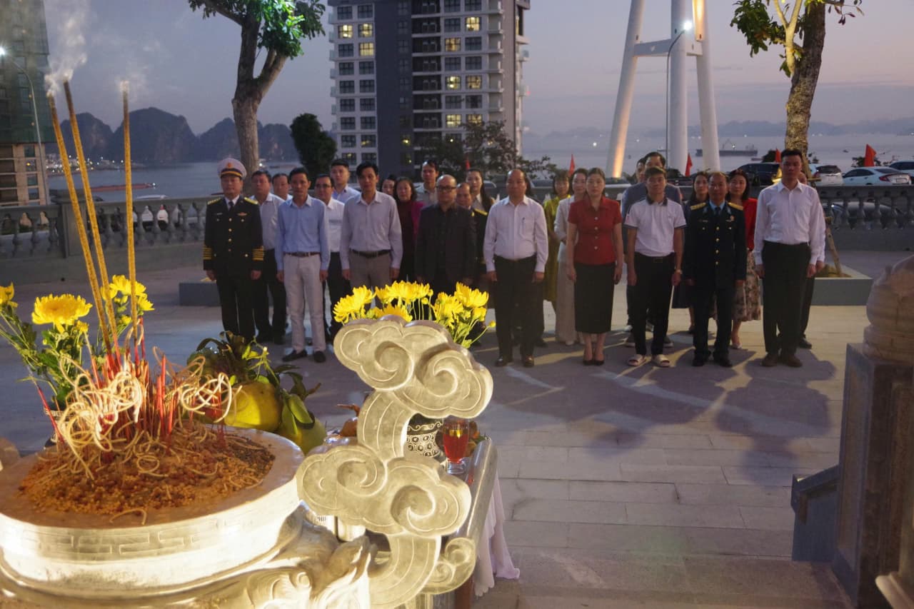 Đoàn 22 Hạ Long tăng cường gắn kết quân dân với phường Bãi Cháy