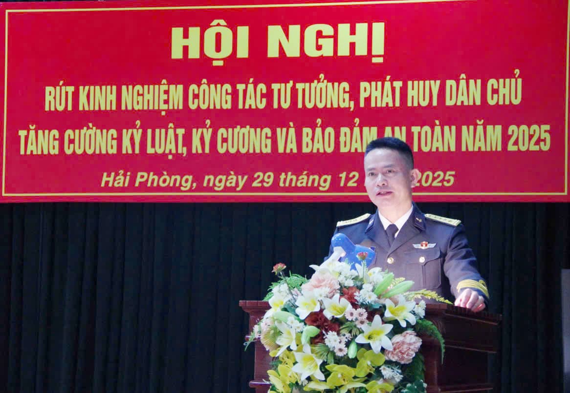 Đoàn Đo đạc biên vẽ hải đồ và nghiên cứu biển rút kinh nghiệm công tác tư tưởng