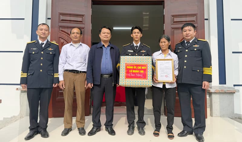 Lữ đoàn 189 khánh thành và bàn giao nhà đồng đội tại Ninh Bình