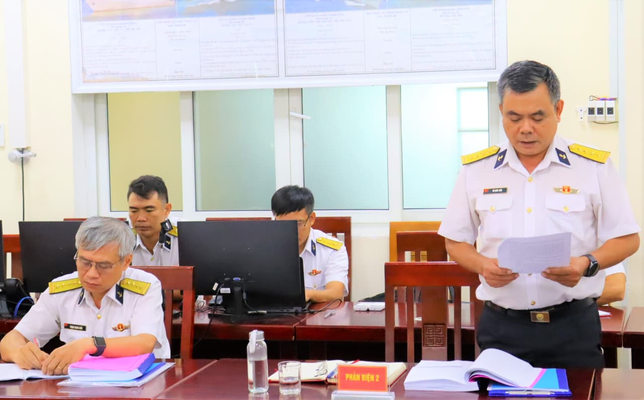 Học viện Hải quân tổ chức bảo vệ luận án tiến sĩ cấp cơ sở