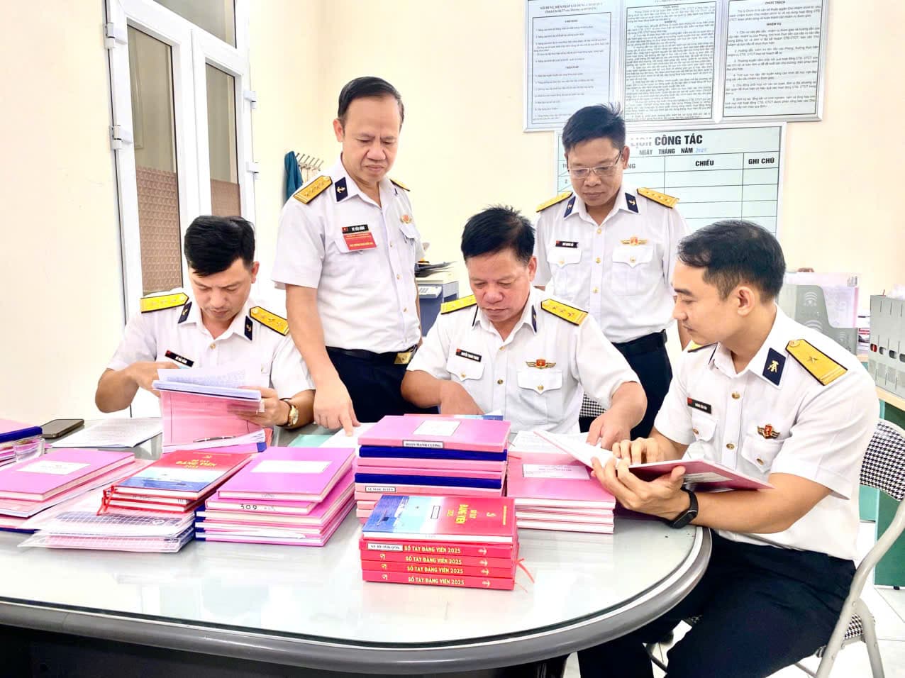 Cục Hậu cần-Kỹ thuật kiểm tra đơn vị vững mạnh toàn diện tại Nhà máy X56
