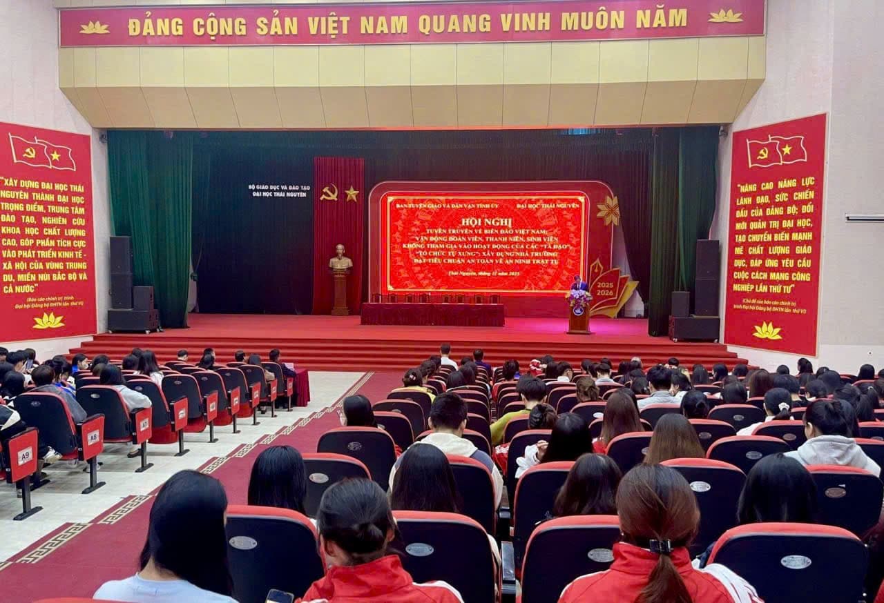 Nhà máy X56 tuyên truyền biển đảo tại Thái Nguyên