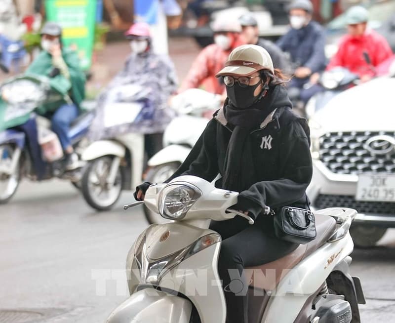 Bão số 15 di chuyển chậm, Bắc Bộ rét đậm về đêm và sáng sớm