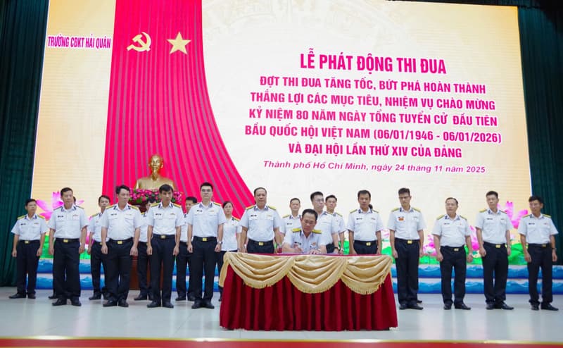 Trường Cao đẳng Kỹ thuật Hải quân phát động đợt thi đua tăng tốc, bứt phá
