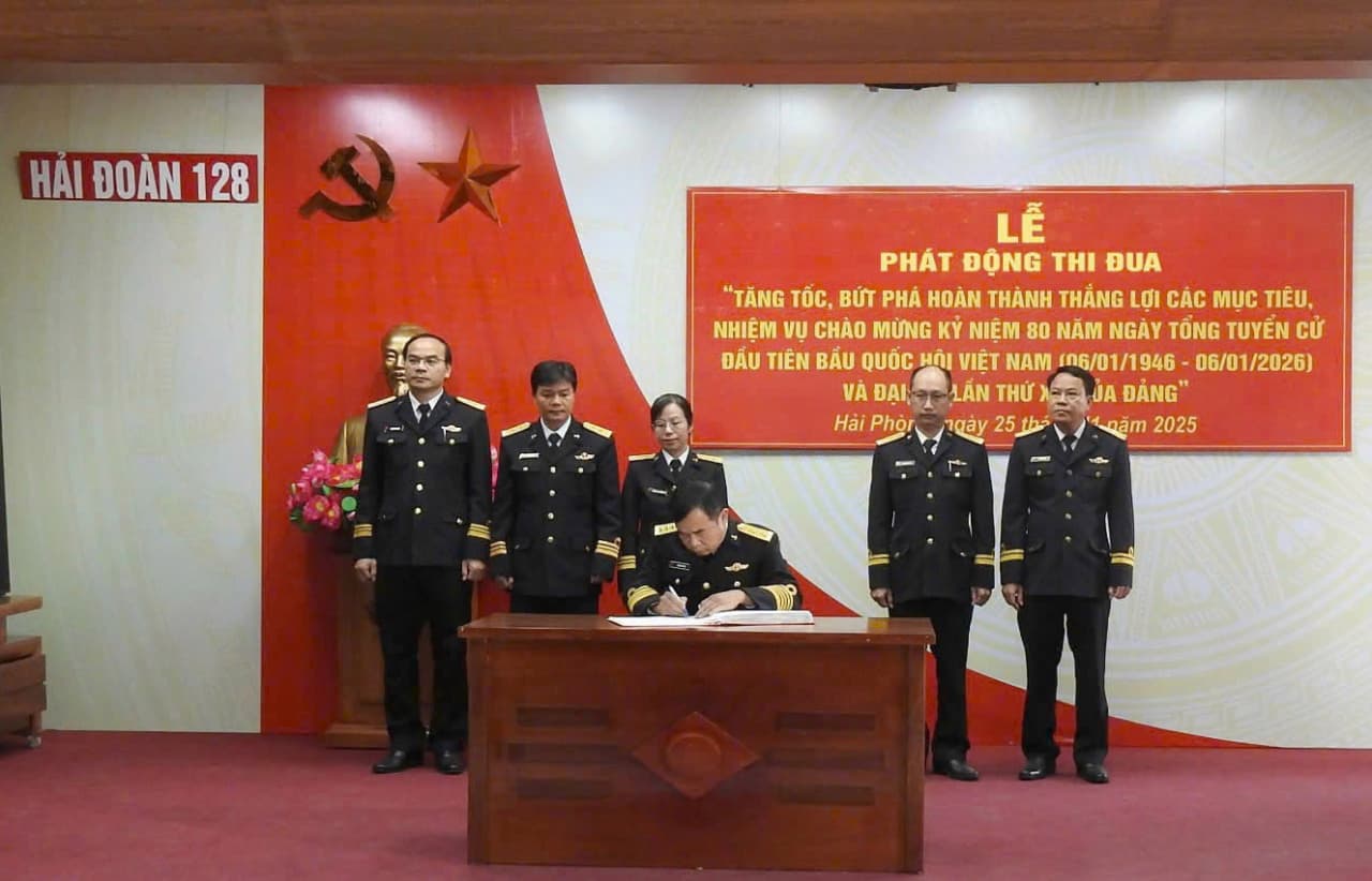 Công ty 128 thông báo nhanh kết quả Hội nghị Trung ương 14