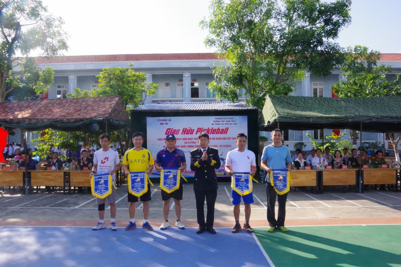 Tiểu đoàn 158 tổ chức giao hữu thể thao