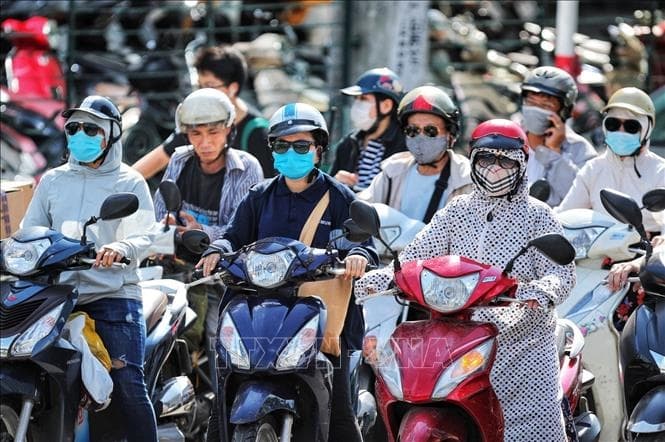 Thời tiết hôm nay (28/5): Khu vực Bắc Bộ chiều tối có mưa rào và dông
