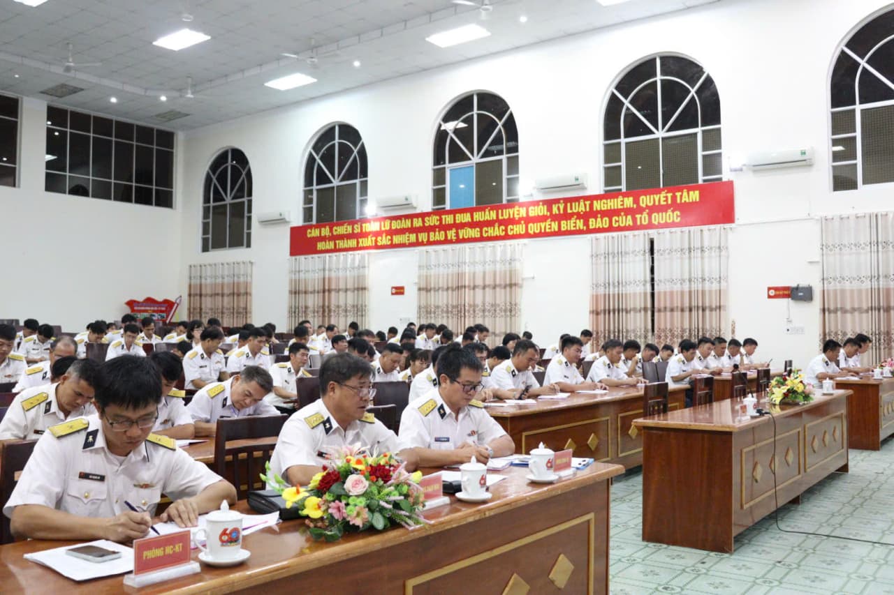 Đảng ủy Lữ đoàn 101 thông báo nhanh kết quả Hội nghị lần thứ 15 Ban Chấp hành Trung ương Đảng khóa XIII