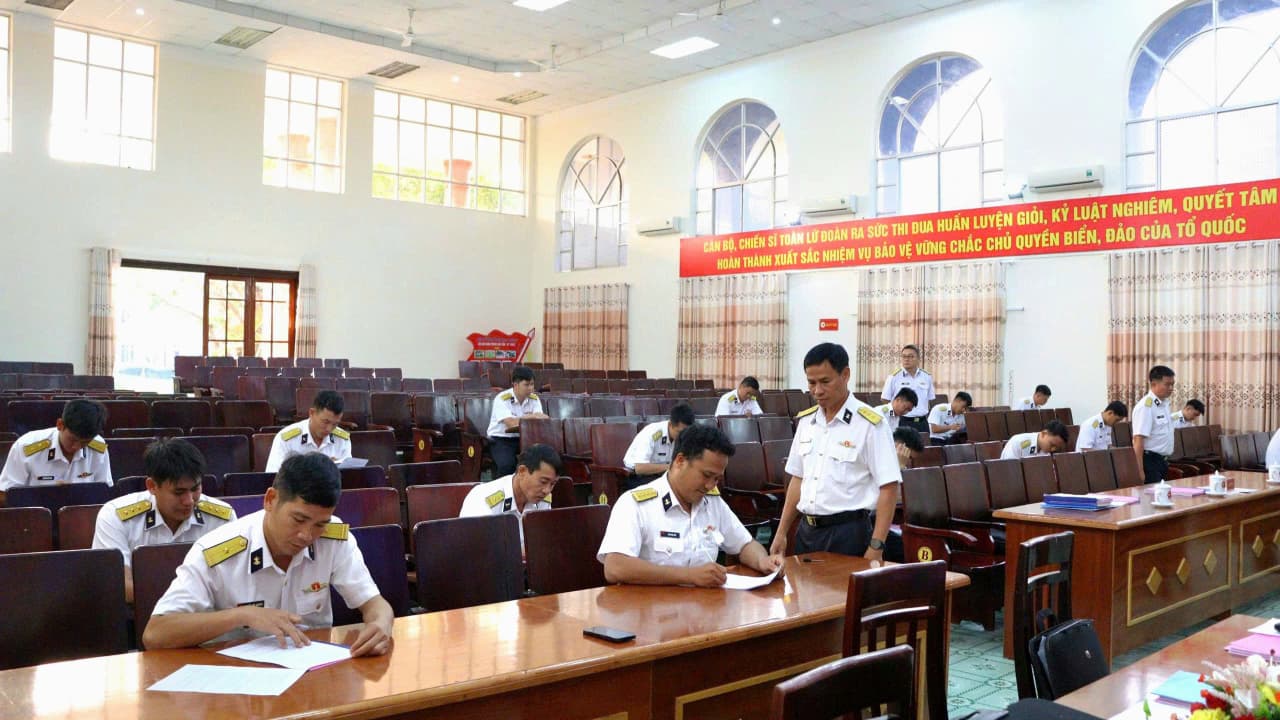 Lữ đoàn 101: Hội thi cán bộ giảng dạy chính trị năm 2026