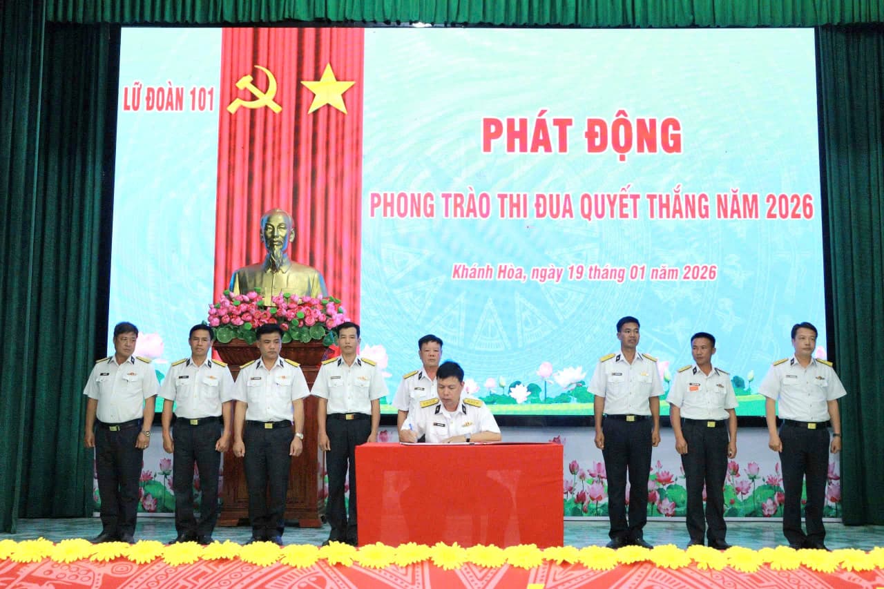 Lữ đoàn 101 phát động thi đua chào mừng Đại hội XIV của Đảng