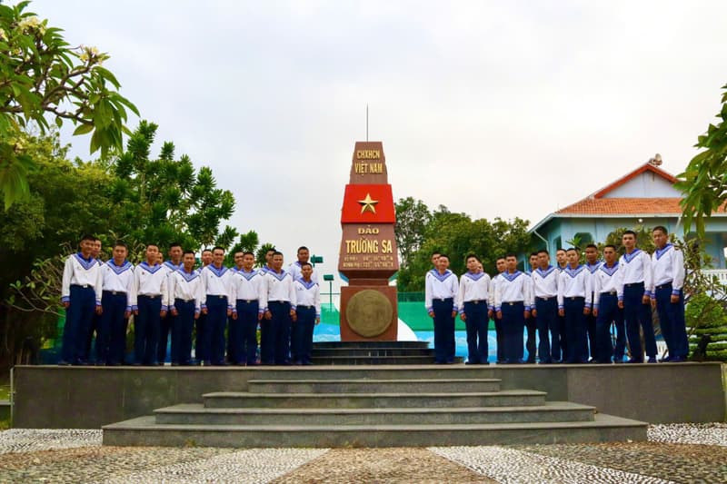 Lữ đoàn 957 giáo dục truyền thống cho hạ sĩ quan-binh sĩ xuất ngũ năm 2026