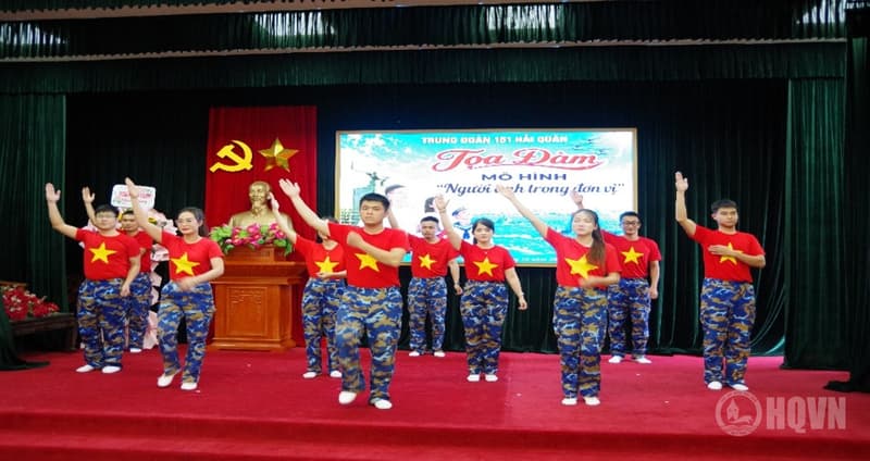 Tọa đàm “Người anh trong đơn vị”