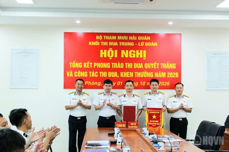 Khối thi đua trung, lữ đoàn thuộc Bộ Tham mưu tổng kết phong trào thi đua quyết thắng
